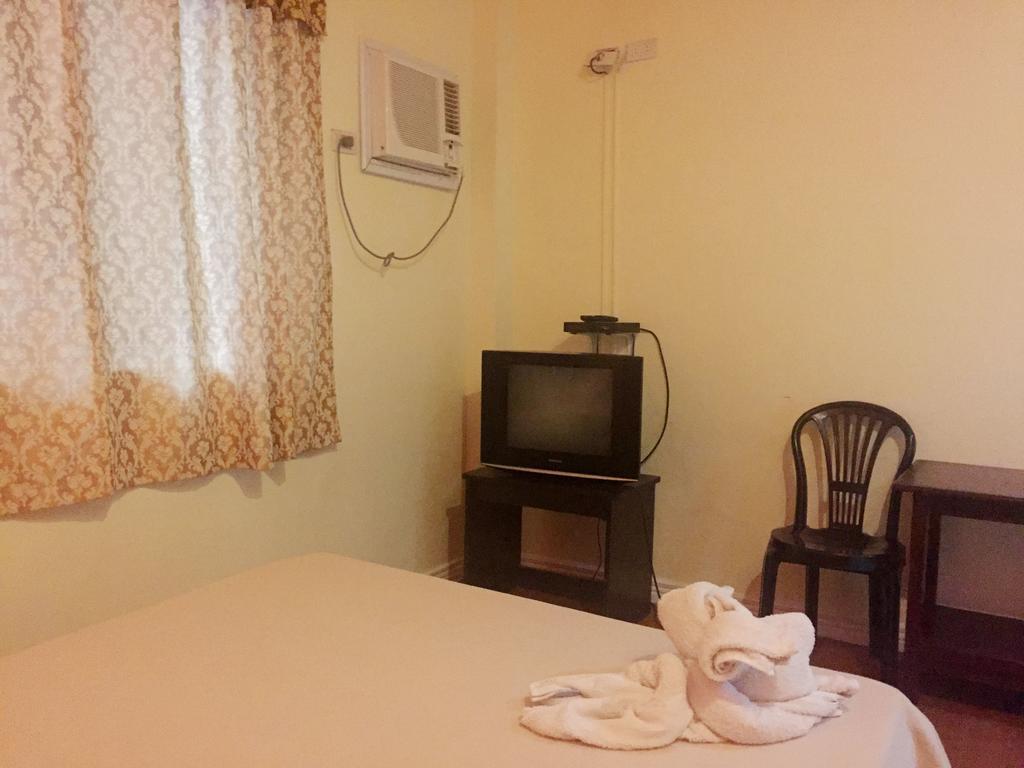 Park Hill Hotel Lapu-Lapu City Esterno foto