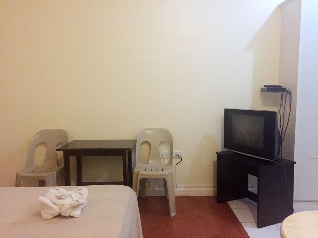 Park Hill Hotel Lapu-Lapu City Esterno foto